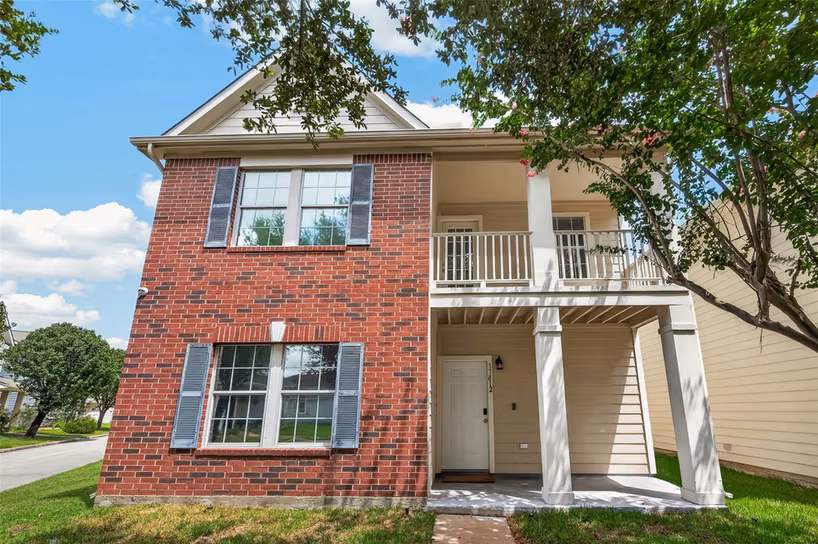 Photo of 11812 Chanteloup Drive, Houston, TX