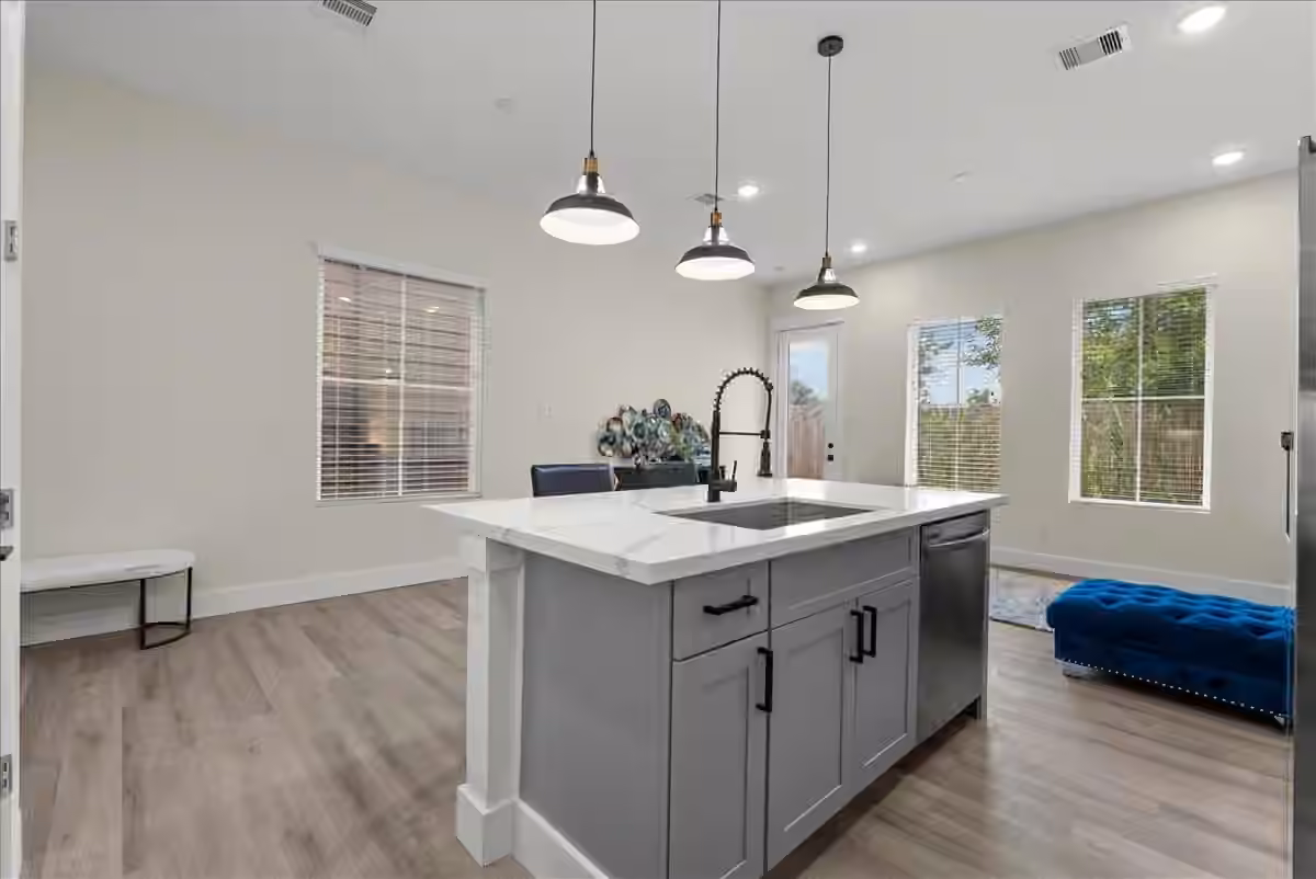 Photo 7 of 2906 Stevens Street, Houston, TX