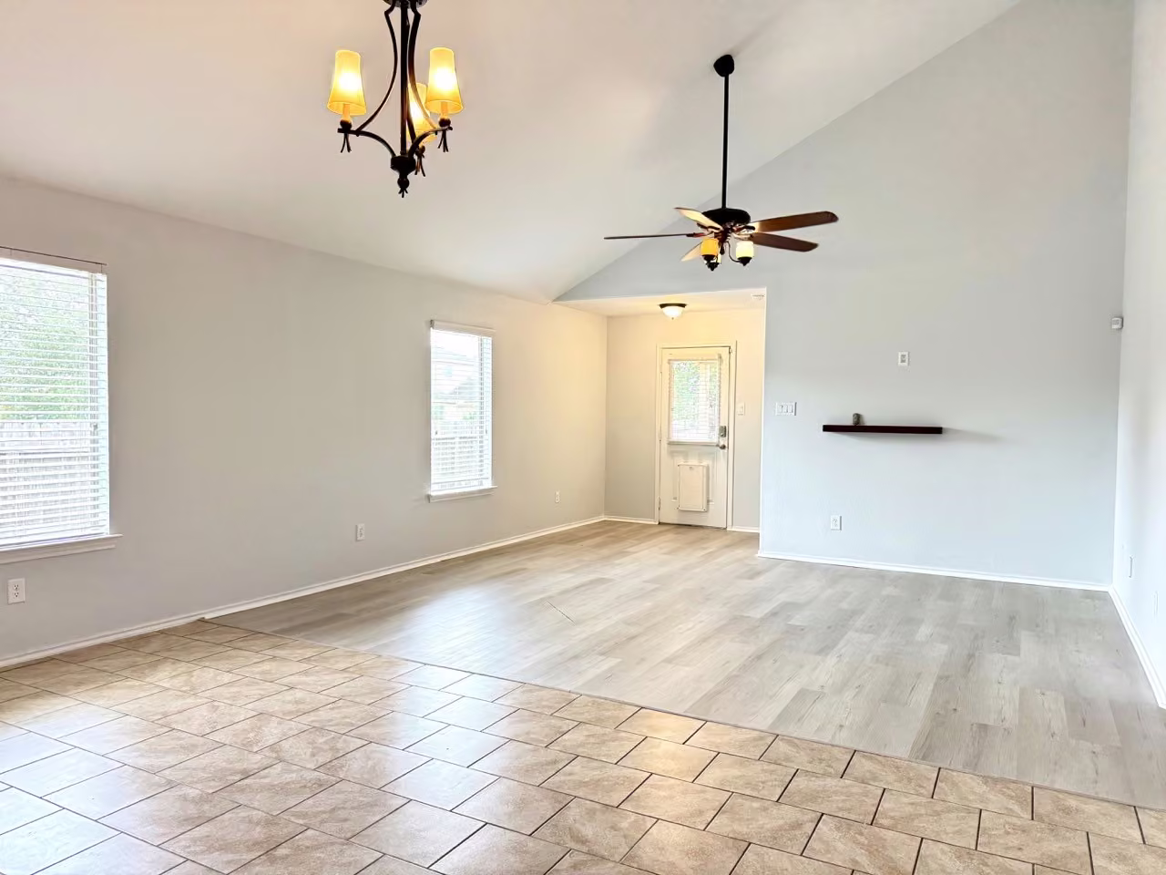 Photo 5 of 7207 Alava Drive, Magnolia, TX