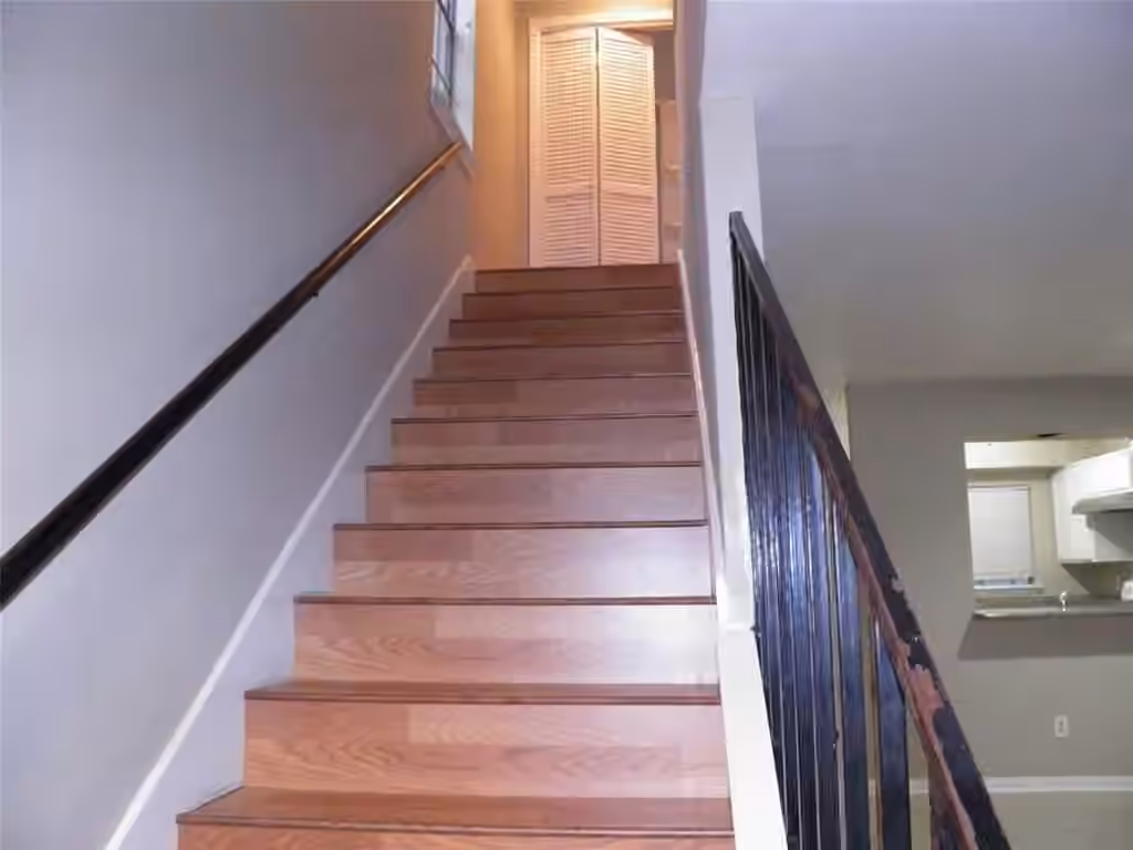 Photo 3 of 9901 Sharpcrest Street D1, Houston, TX