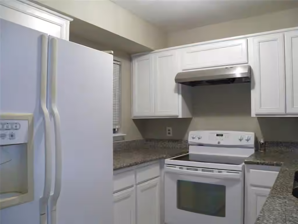 Photo 5 of 9901 Sharpcrest Street D1, Houston, TX