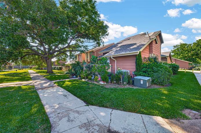 Photo 7 of 12667 Wellington Park Drive, Houston, TX