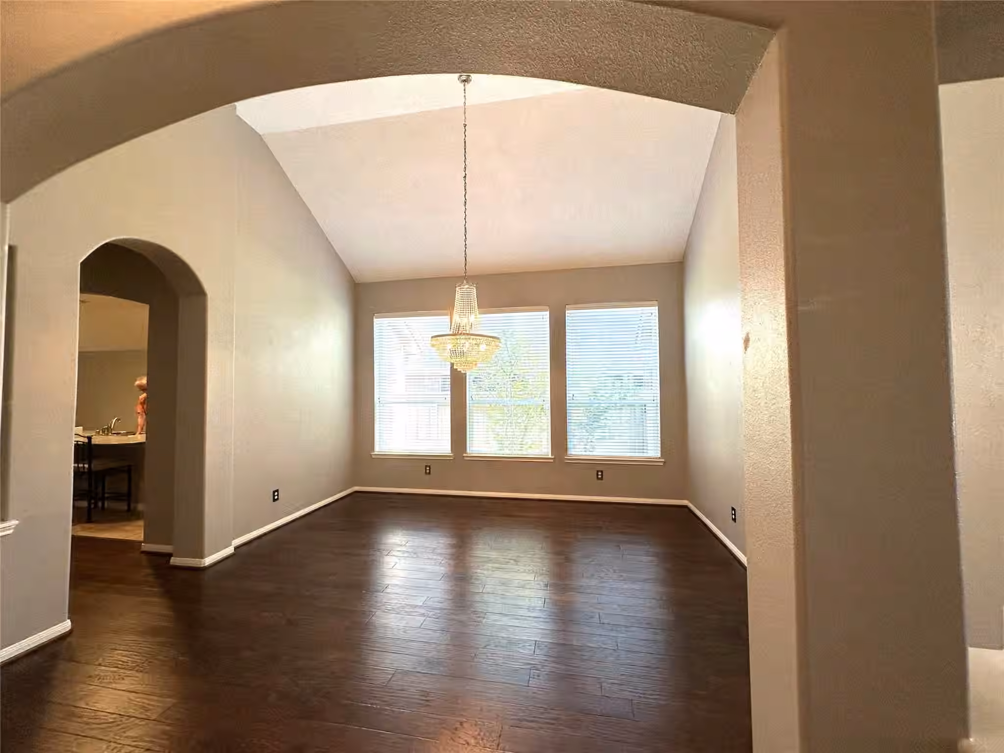 Photo 3 of 26026 Mills Ridge Court, Kingwood, TX