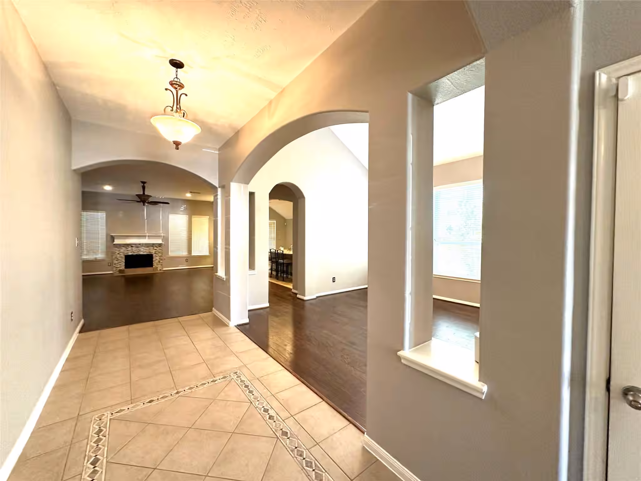 Photo 4 of 26026 Mills Ridge Court, Kingwood, TX
