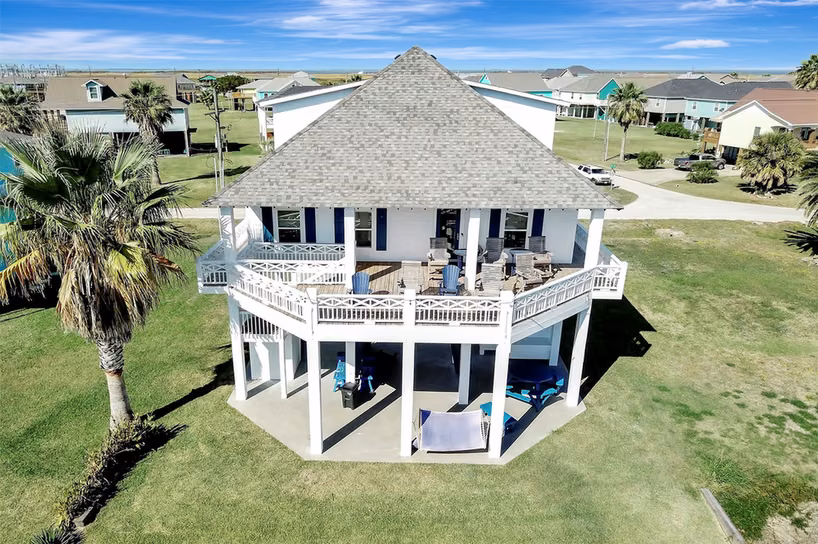 Photo 3 of 2570 Tide Drive, Port Bolivar, TX