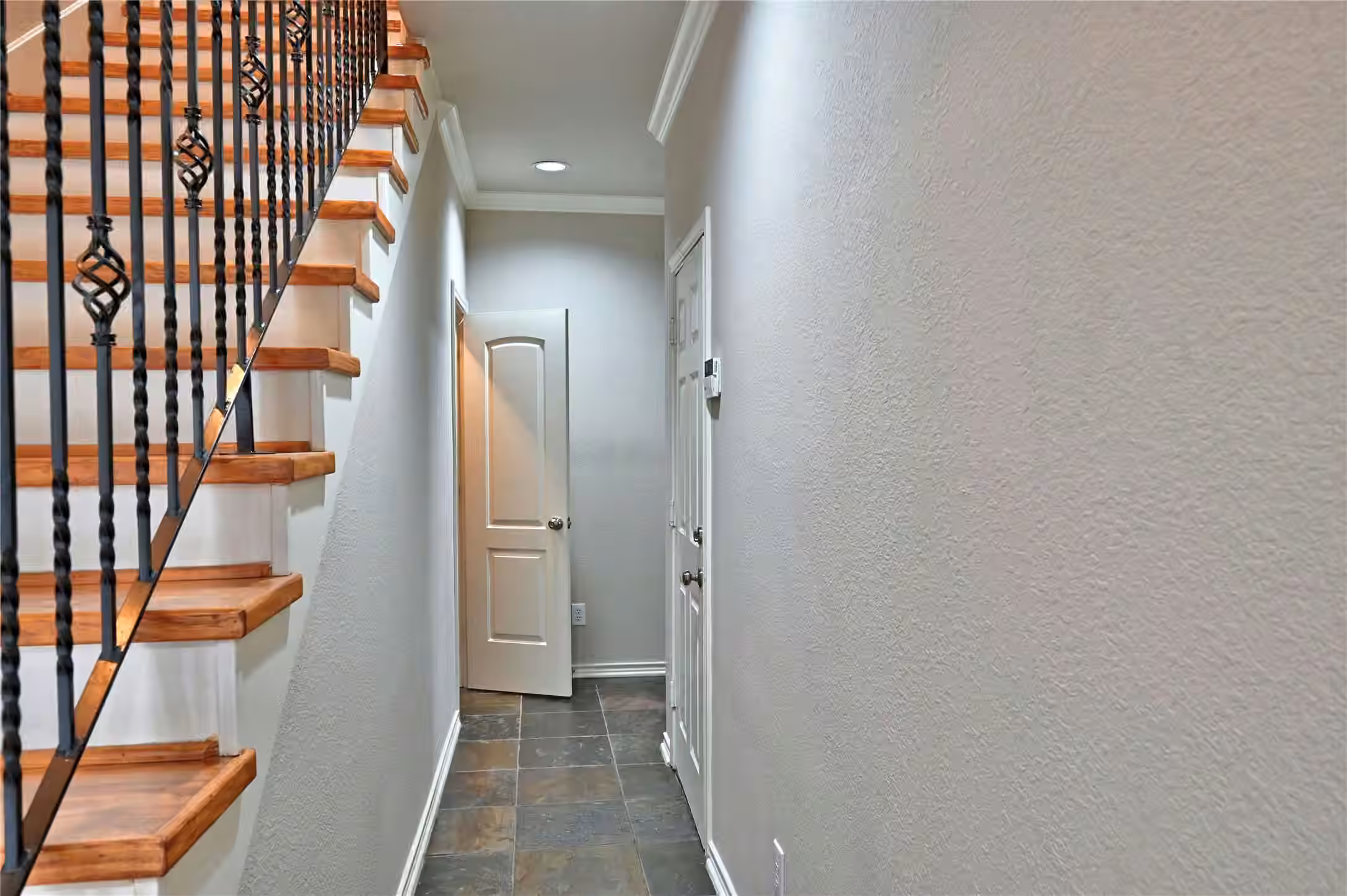 Photo 4 of 5411 Kansas Street, Houston, TX