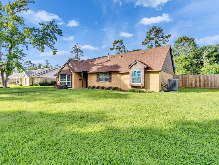 Photo 6 of 3017 Inwood Drive, Dickinson, TX