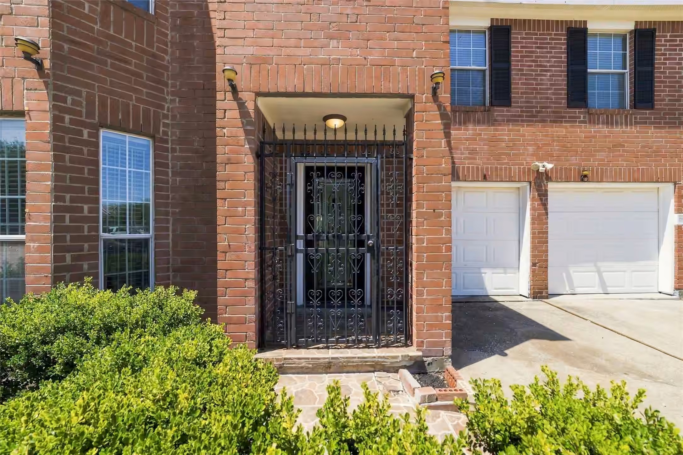 Photo 2 of 7110 Favian Court, Houston, TX