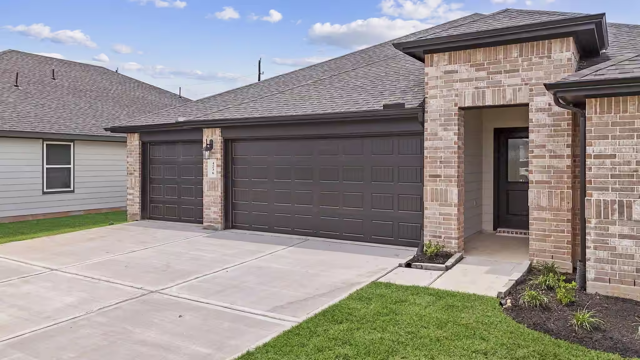 Photo 2 of 12803 Sunny Fields Lane, Needville, TX