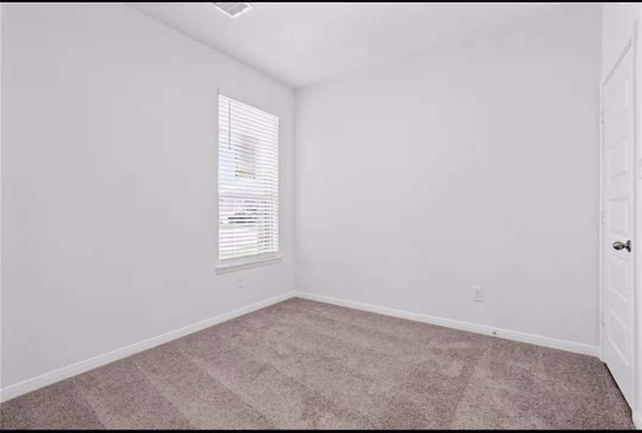 Photo 5 of 4901 Sun Falls Drive, Katy, TX