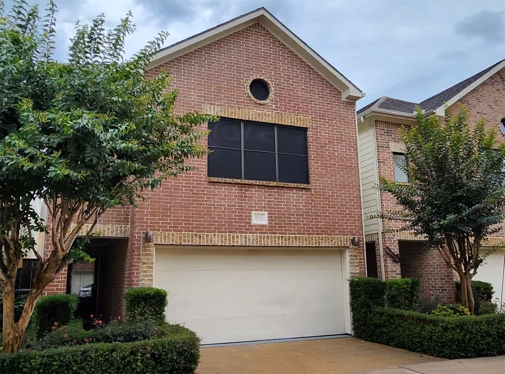 Photo 2 of 9821 Meredith Elise Court, Houston, TX