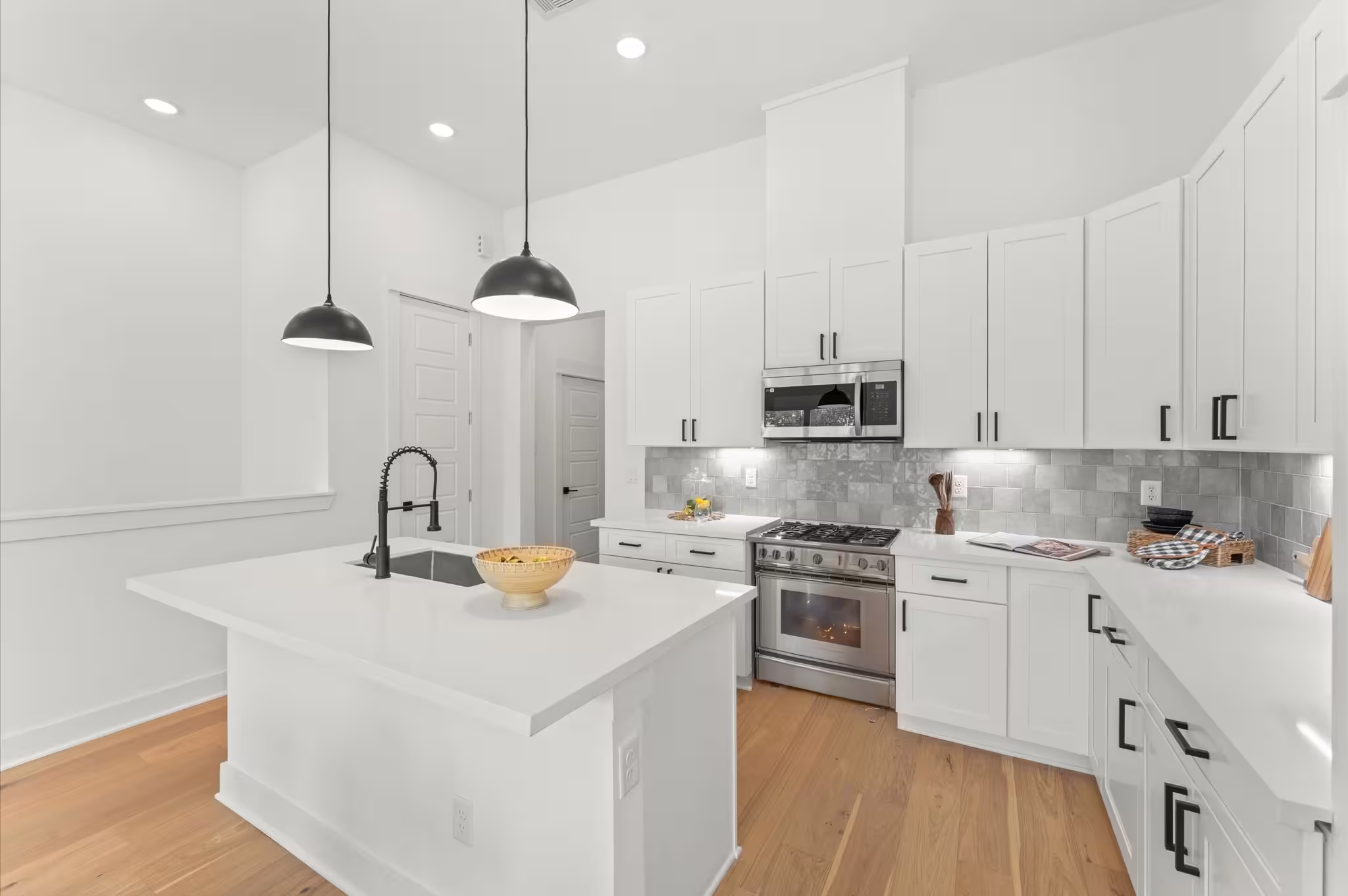 Photo 7 of 1008 Tuskegee Heights Lane, Houston, TX