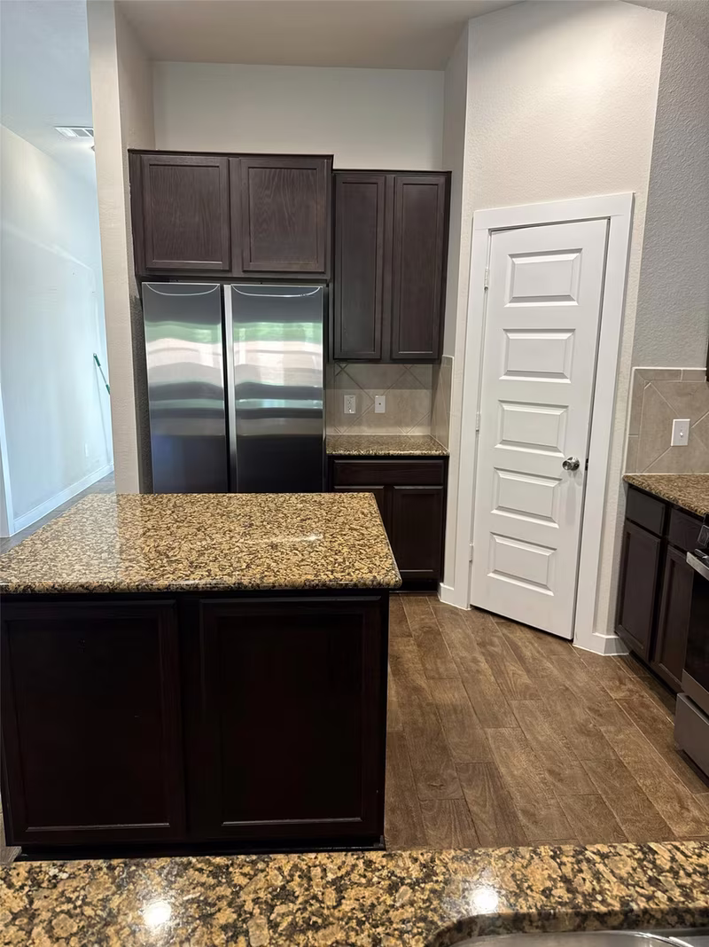 Photo 4 of 11710 Canby Oak Street, Houston, TX