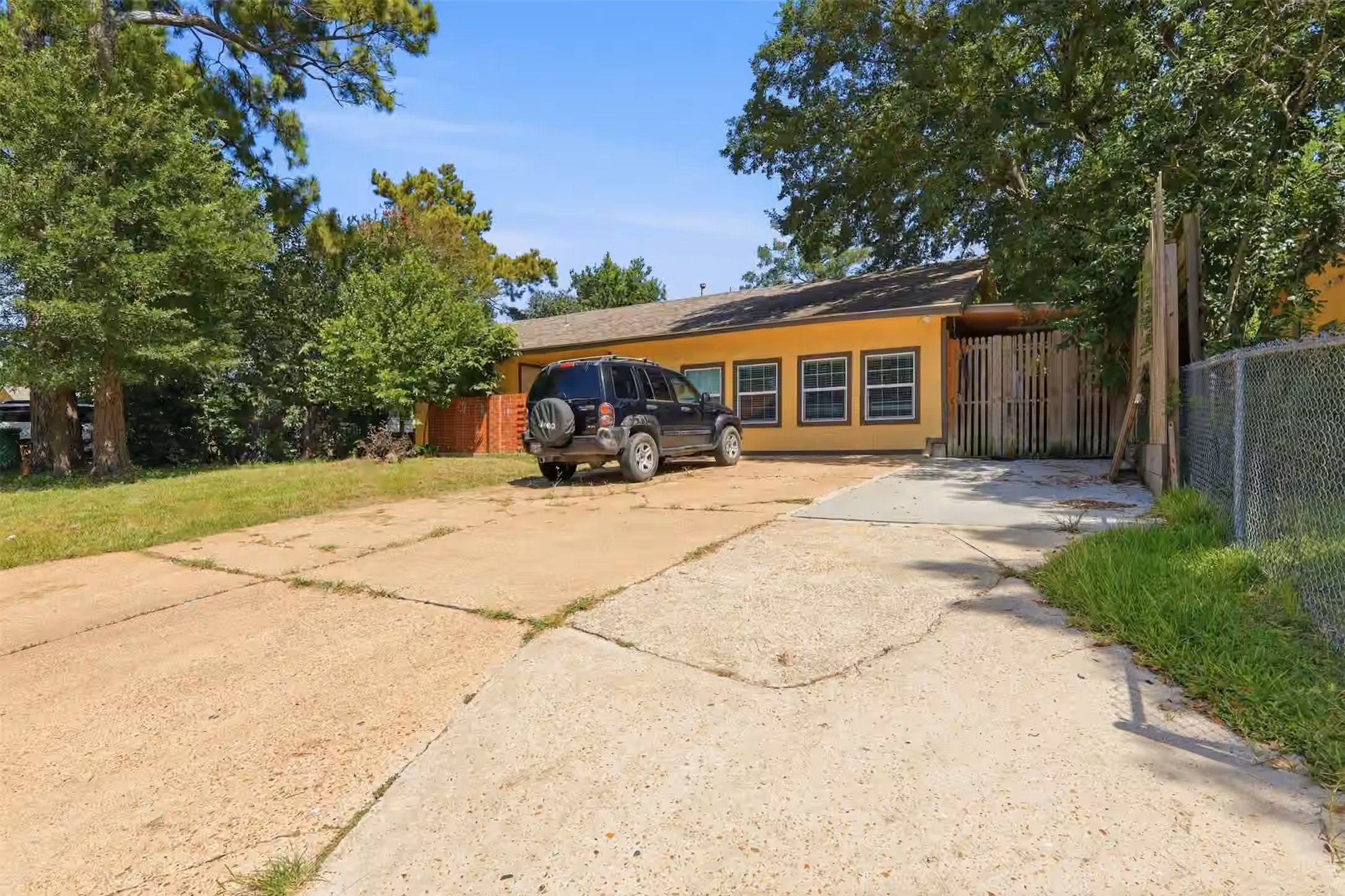 Photo of 7210 Colton Street, Houston, TX