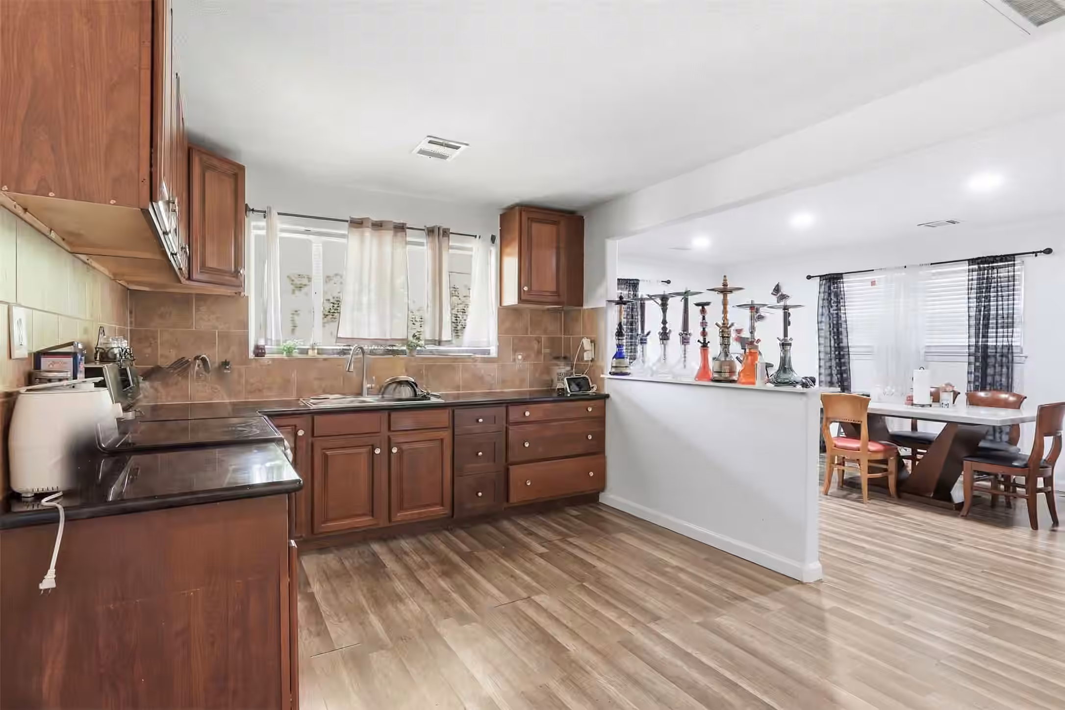 Photo 7 of 7210 Colton Street, Houston, TX