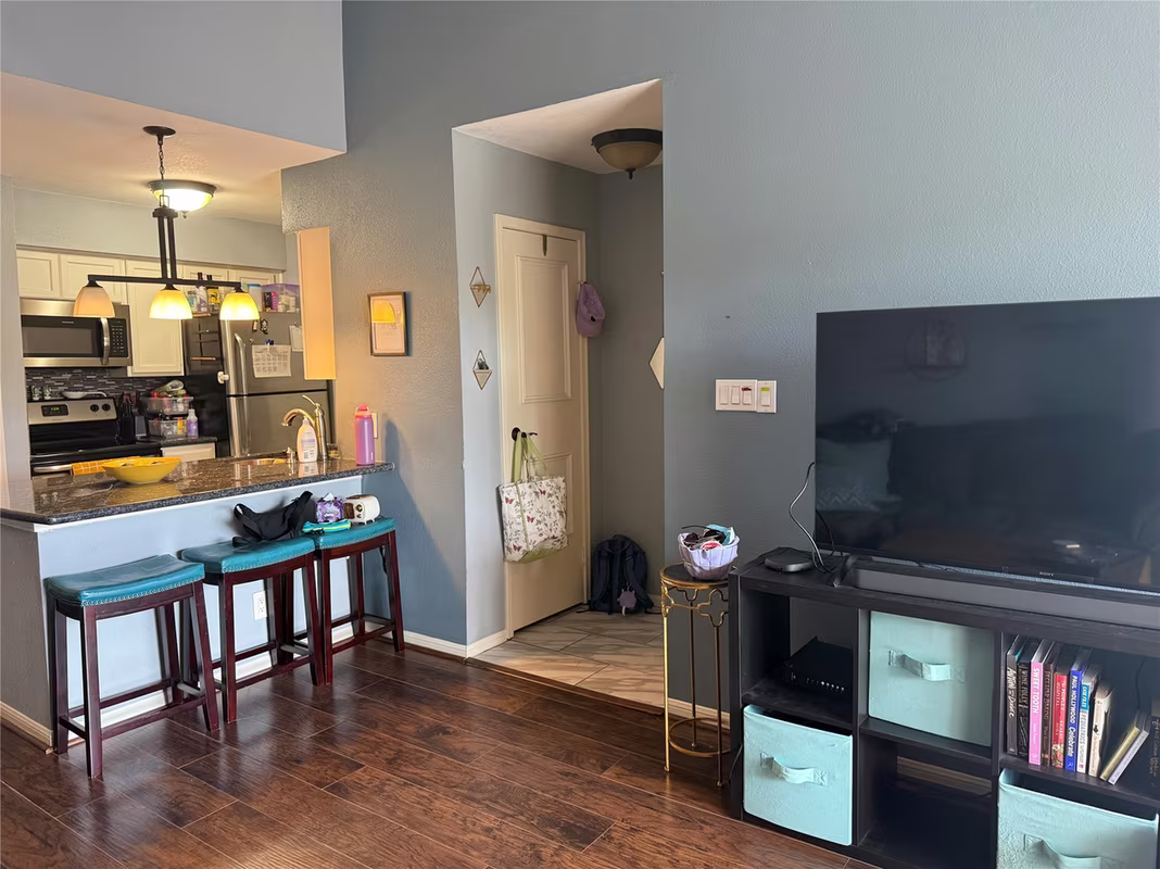 Photo 7 of 2120 El Paseo Street 408, Houston, TX