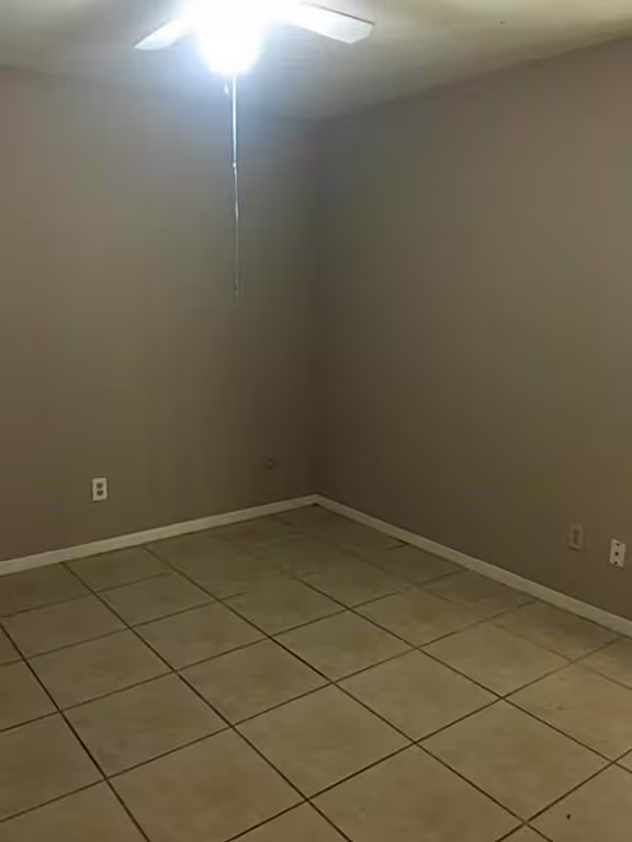 Photo 4 of 11110 Petworth Drive, Houston, TX