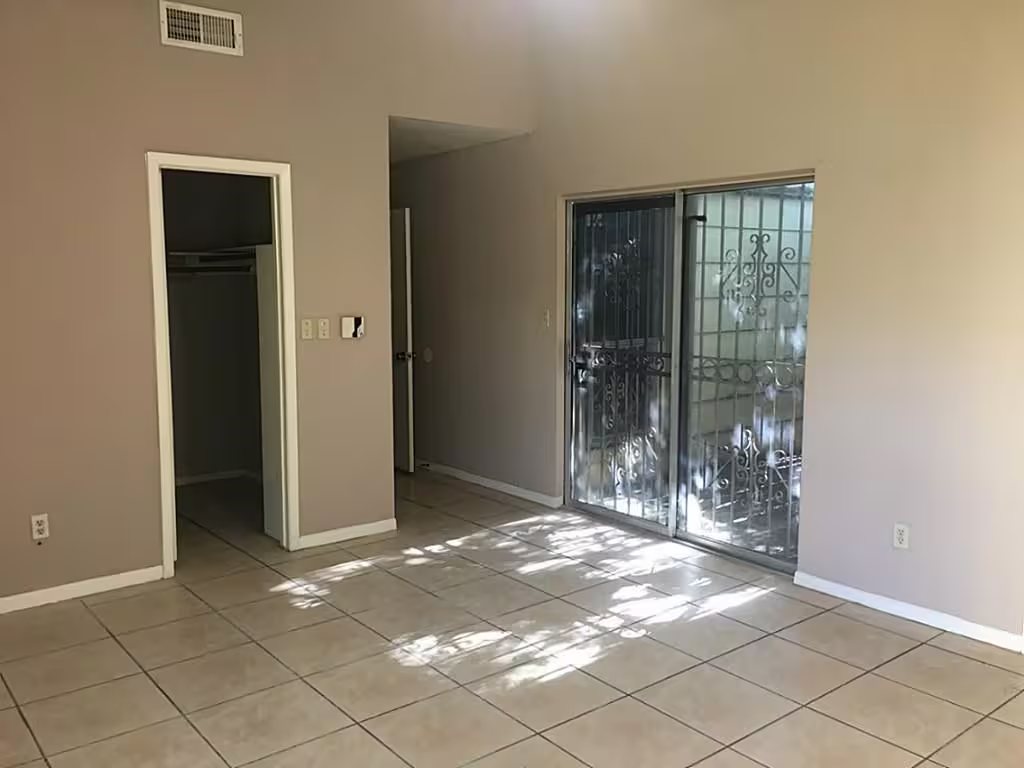 Photo 6 of 11110 Petworth Drive, Houston, TX