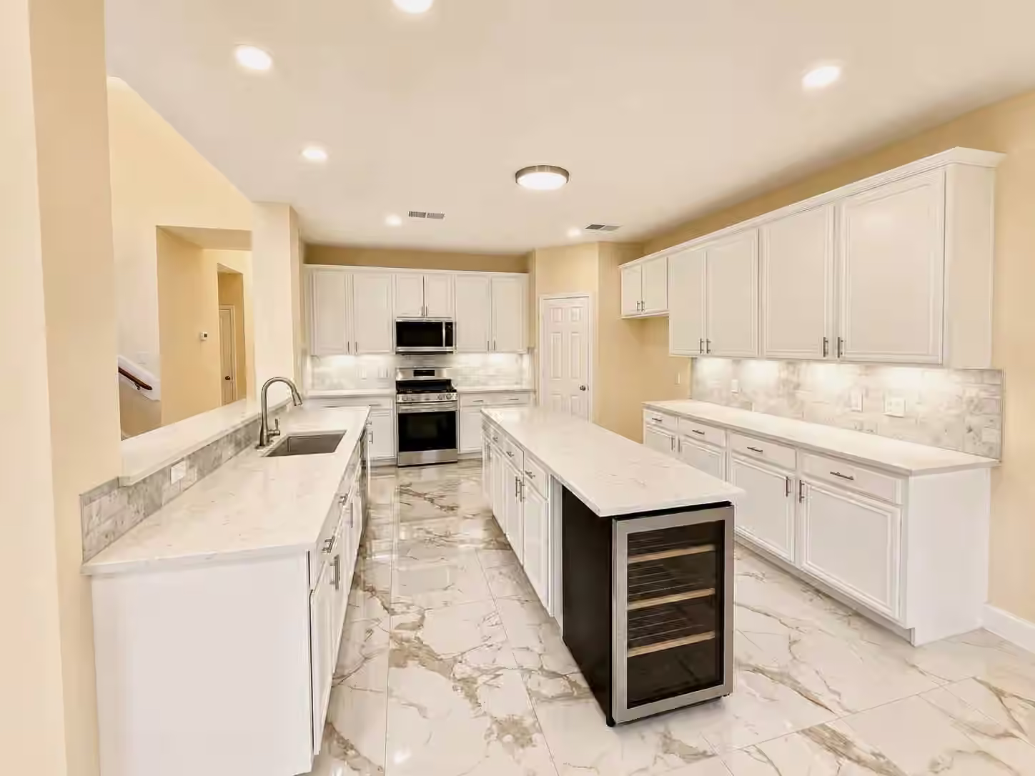 Photo 6 of 8119 Moss Stone Drive, Sugar Land, TX