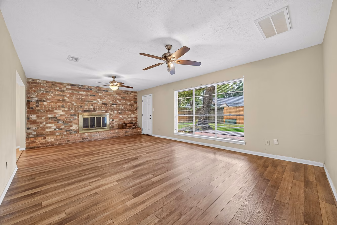 Photo 5 of 2154 Oak Shores Drive, Houston, TX