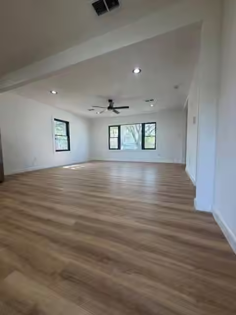 Photo 6 of 1028 Sealy Street, Galveston, TX