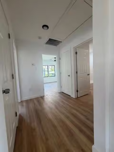 Photo 7 of 1028 Sealy Street, Galveston, TX