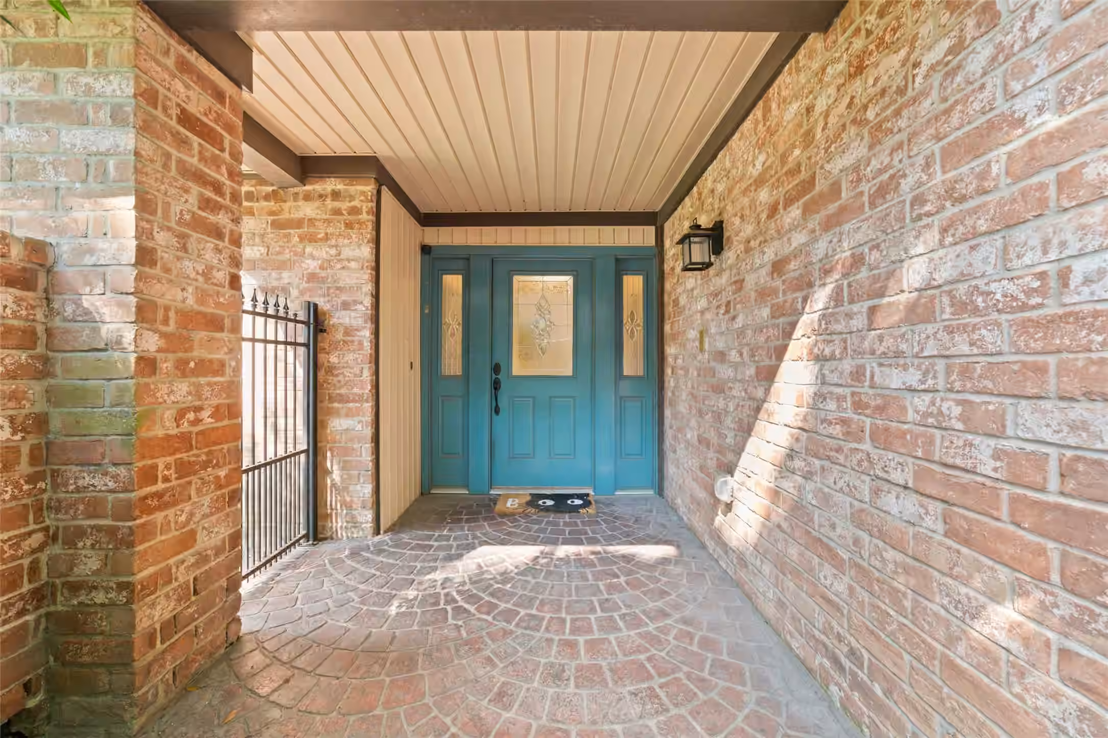 Photo 2 of 5930 Old Lodge Drive, Houston, TX