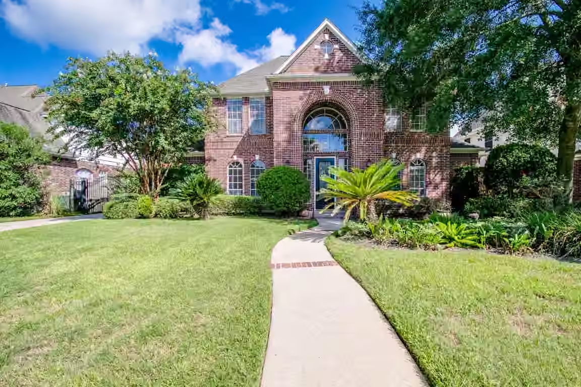 Photo 2 of 6302 Laver Love Drive, Spring, TX