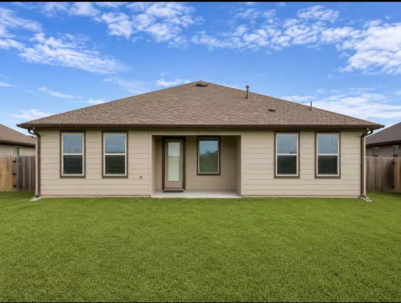 Photo 2 of 6811 Green Embers Lane, Richmond, TX