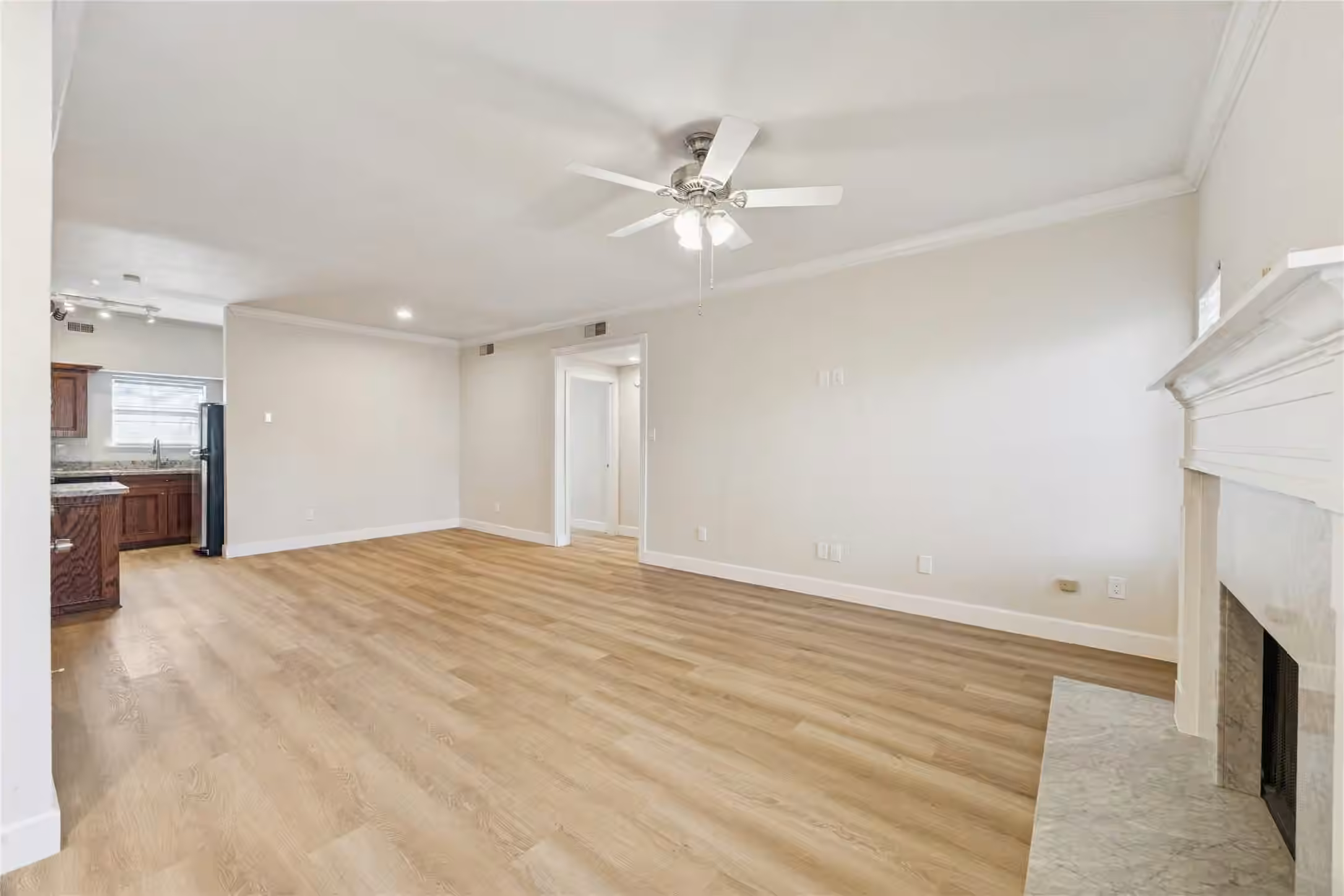 Photo 5 of 4041 Law Street 512, Houston, TX