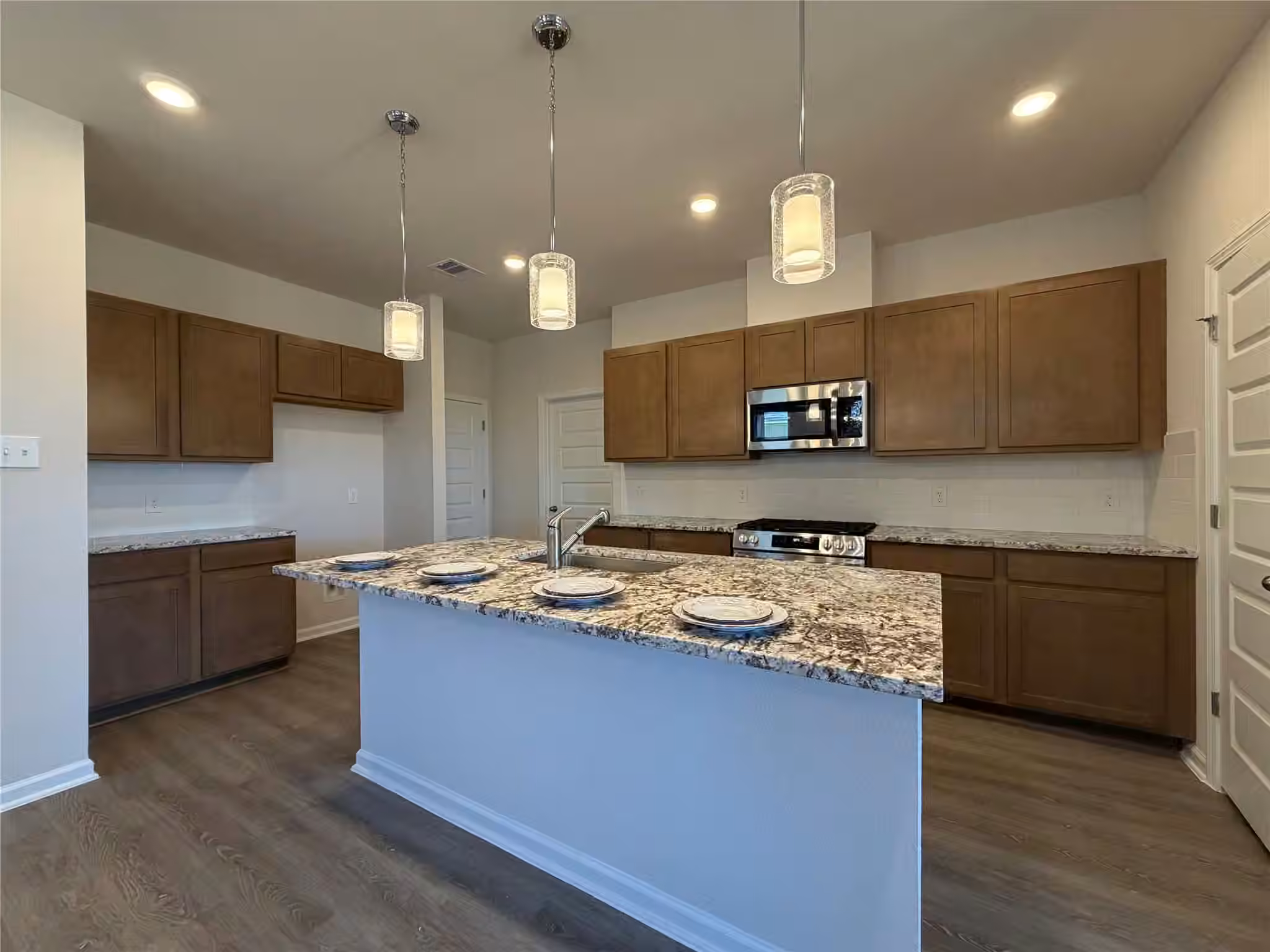 Photo 4 of 336 Palero Path, Brookshire, TX