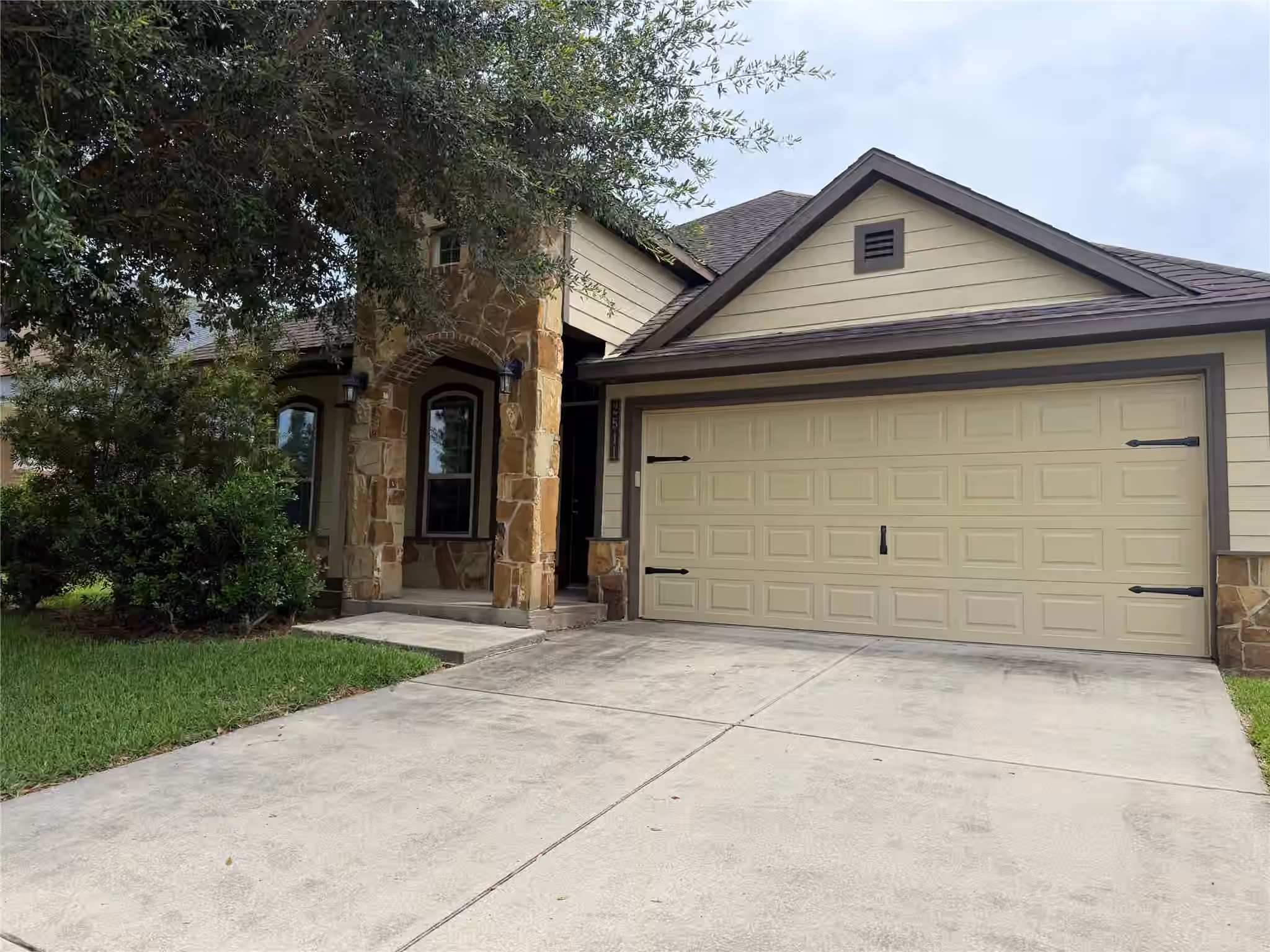 Photo of 2511 Amy Lee Drive, Conroe, TX