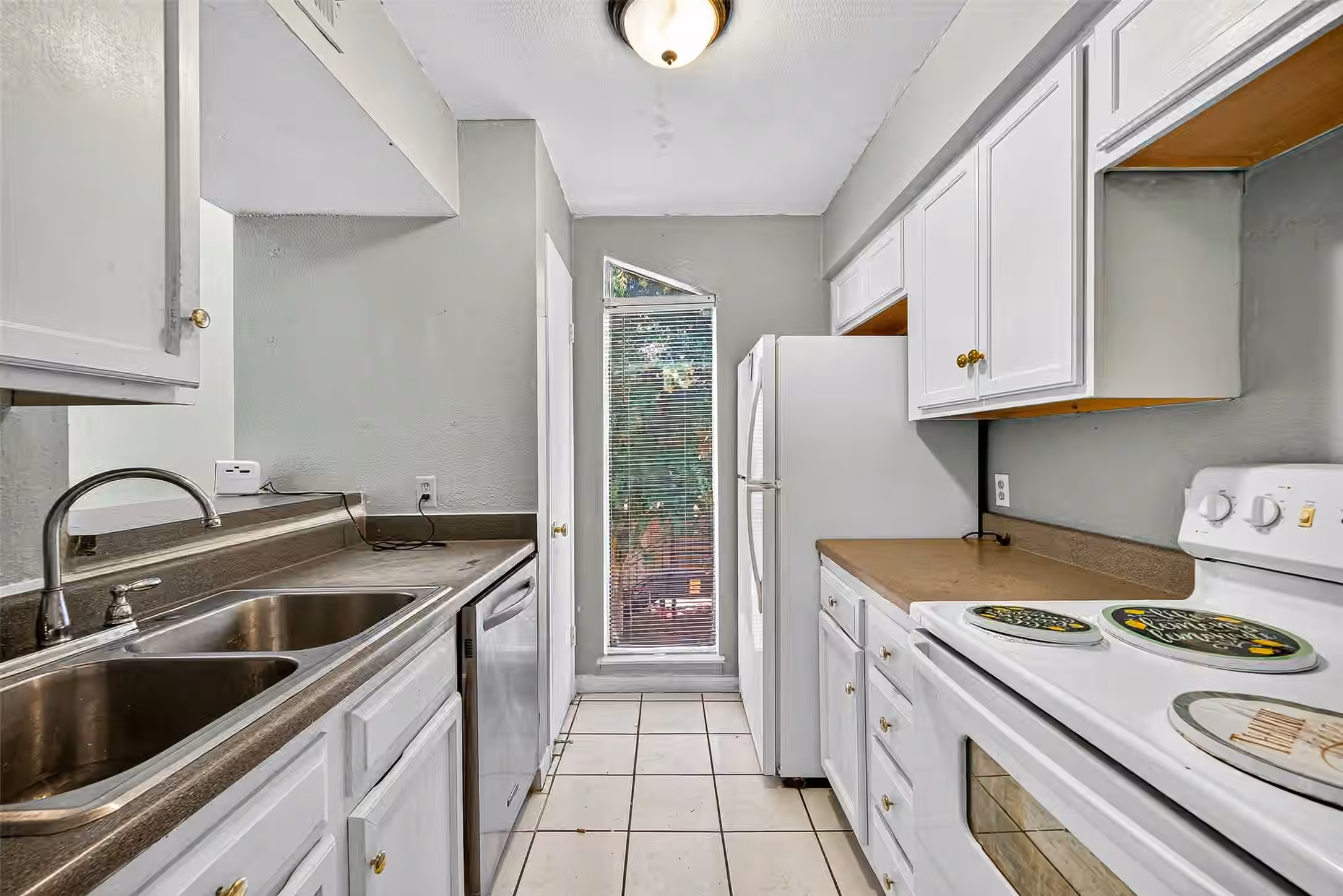 Photo of 10075 Westpark Drive 73, Houston, TX