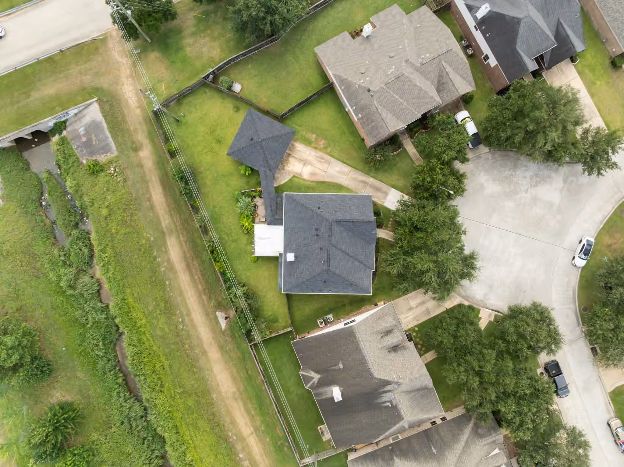 Photo 3 of 12702 Robins Crest Drive, Tomball, TX