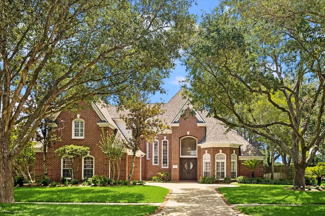 Photo of 3319 Oakland Drive, Sugar Land, TX