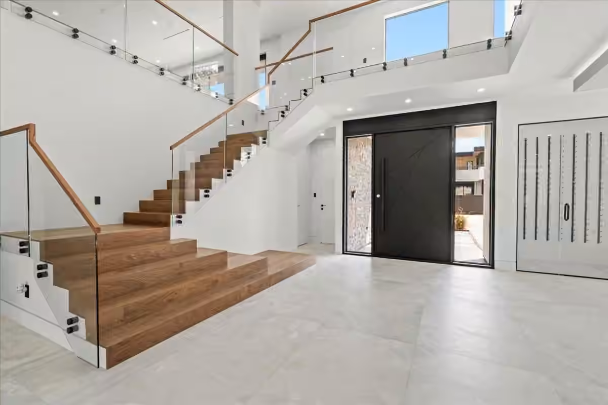 Photo 5 of 827 Bunker Hill Road, Houston, TX
