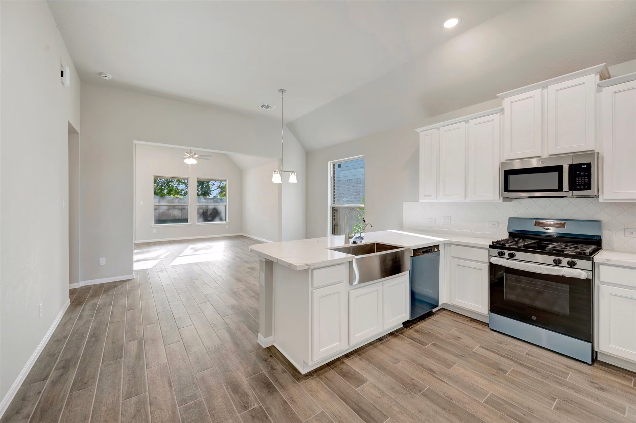 Photo 7 of 21927 Pecan Buff Drive, Waller, TX