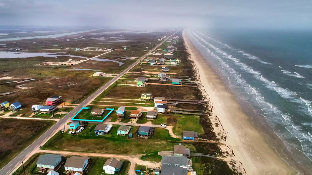 Photo 7 of 126 Nesmith Place, Surfside Beach, TX