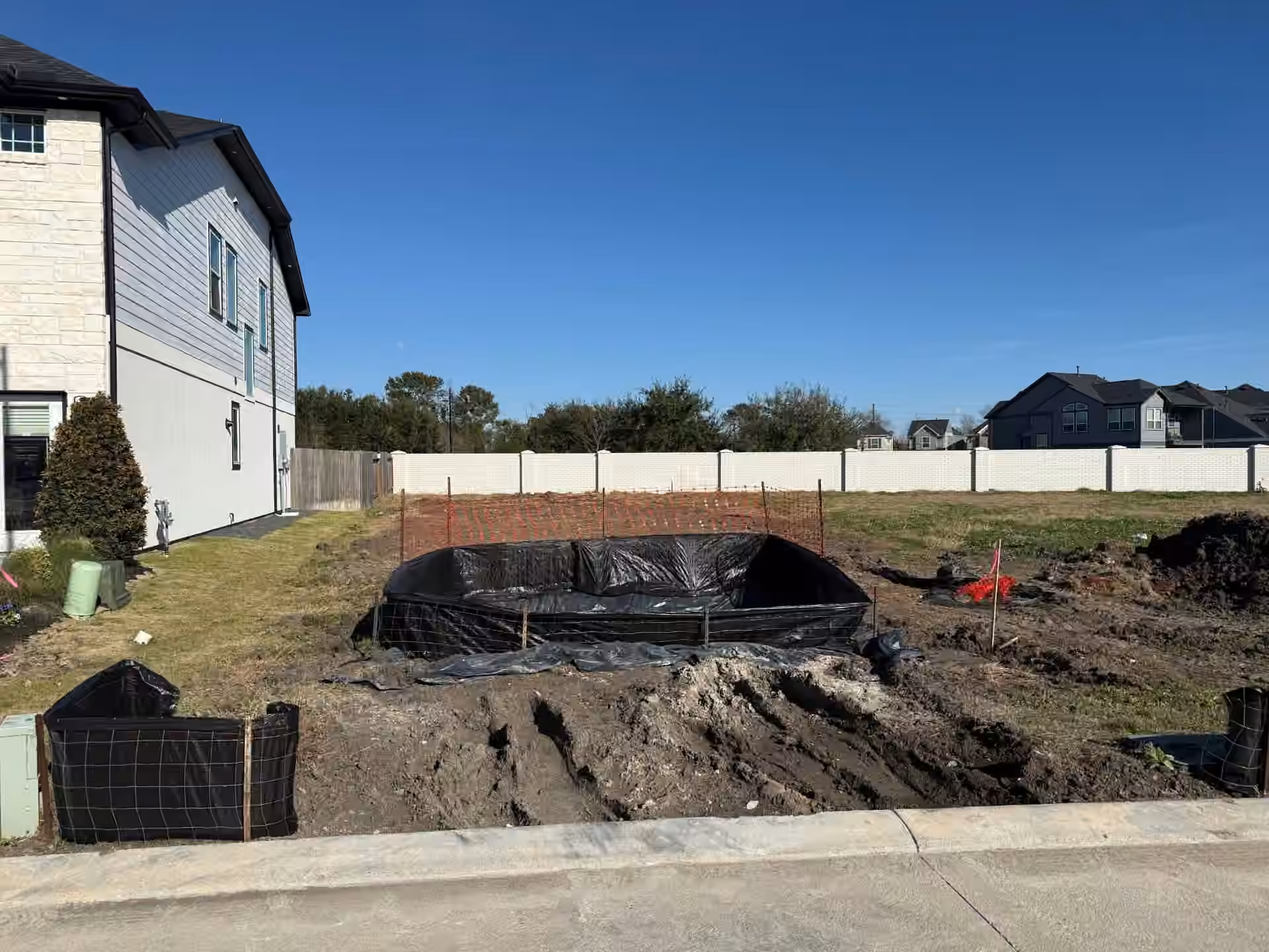 Photo 2 of 409 West Park Hill, Stafford, TX