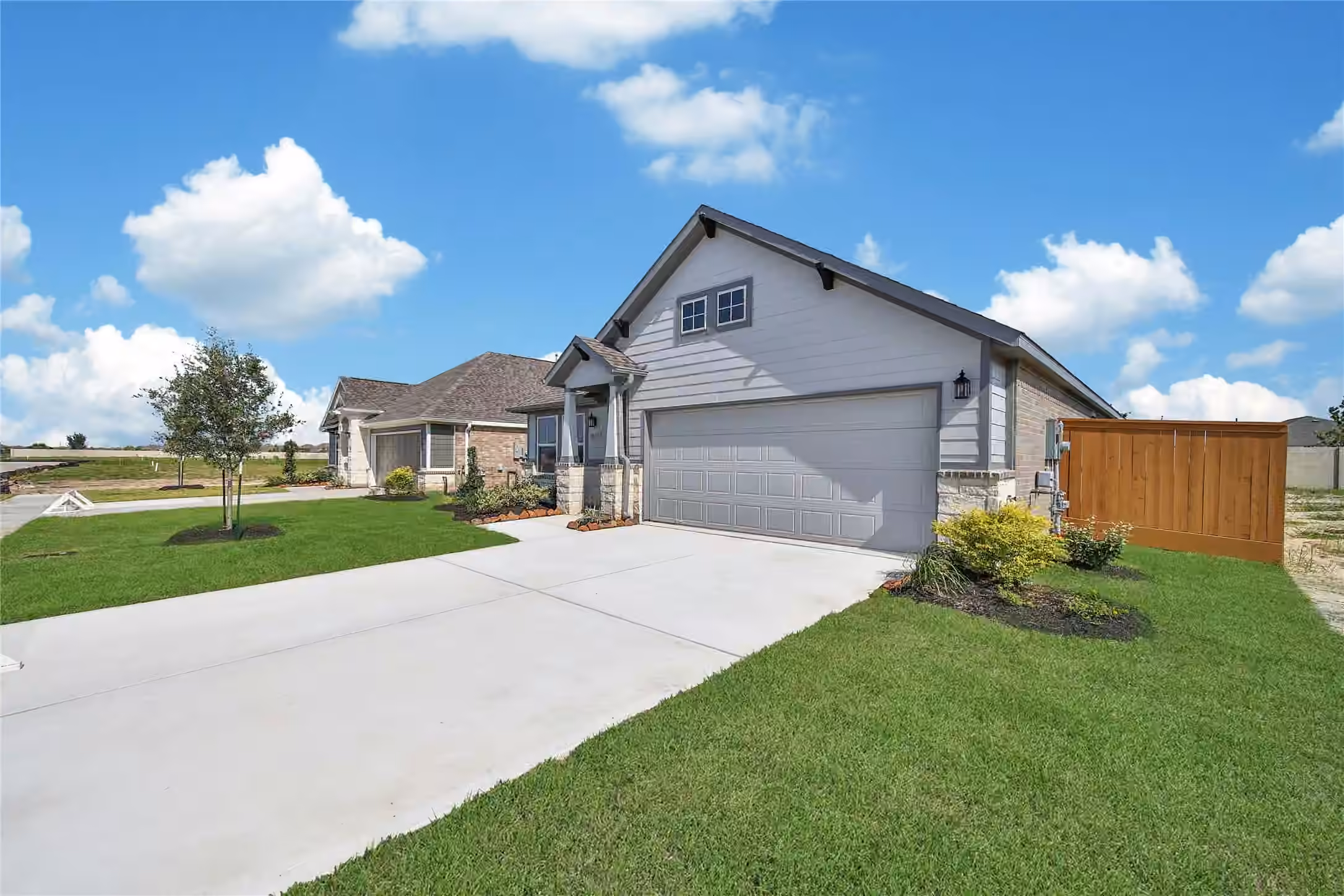 Photo 2 of 1835 Rory Christine Drive, Rosharon, TX