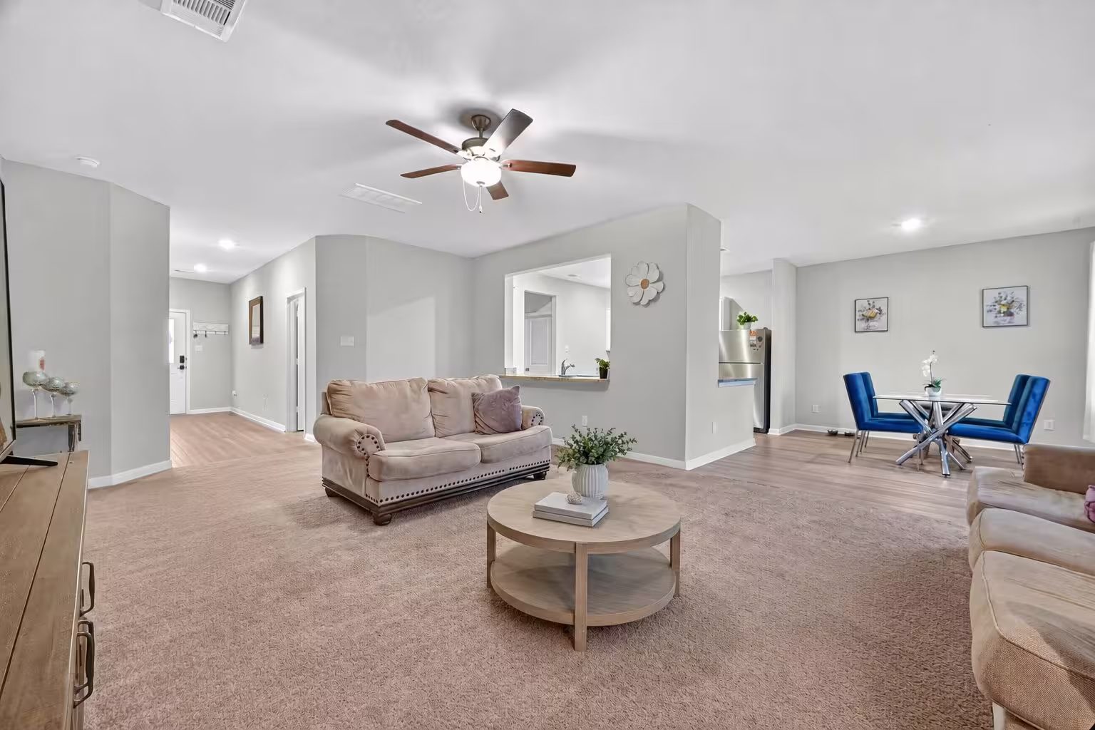 Photo 3 of 11416 Bright Sun Drive, Houston, TX