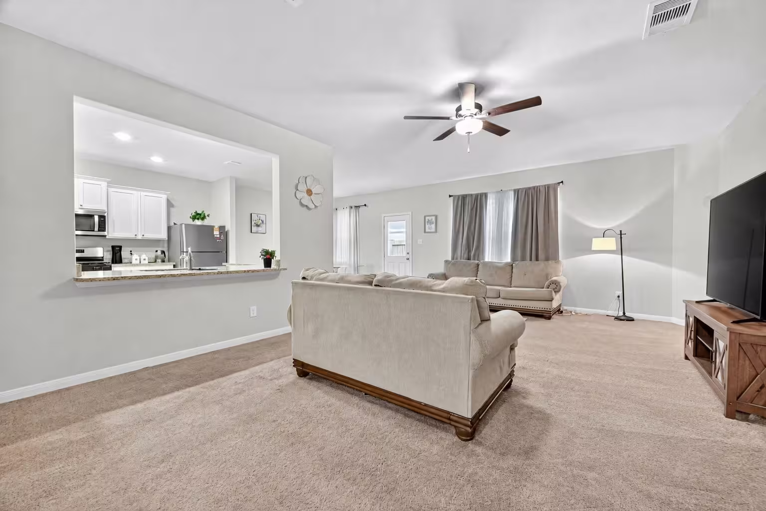 Photo 4 of 11416 Bright Sun Drive, Houston, TX