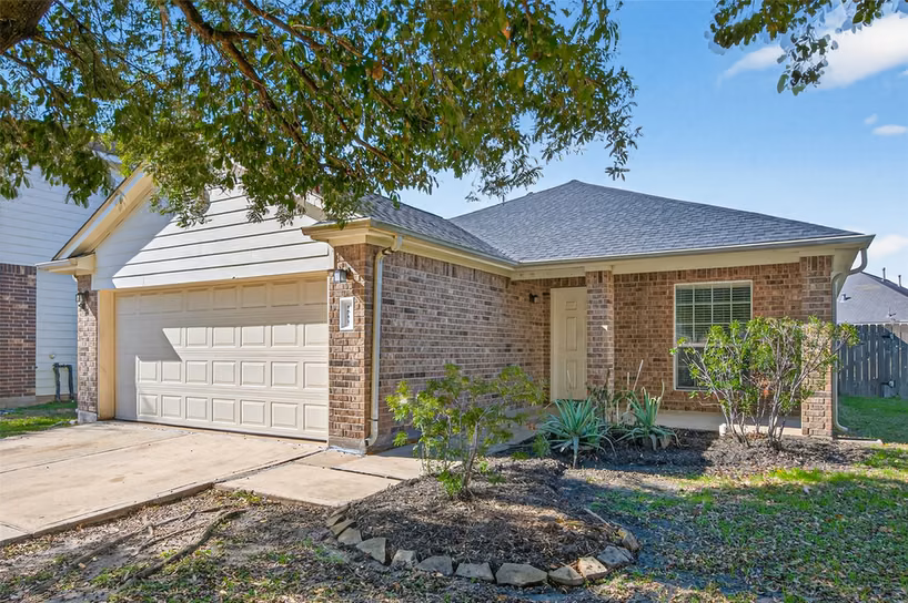 Photo 4 of 1511 Imperial Manor Lane, Houston, TX