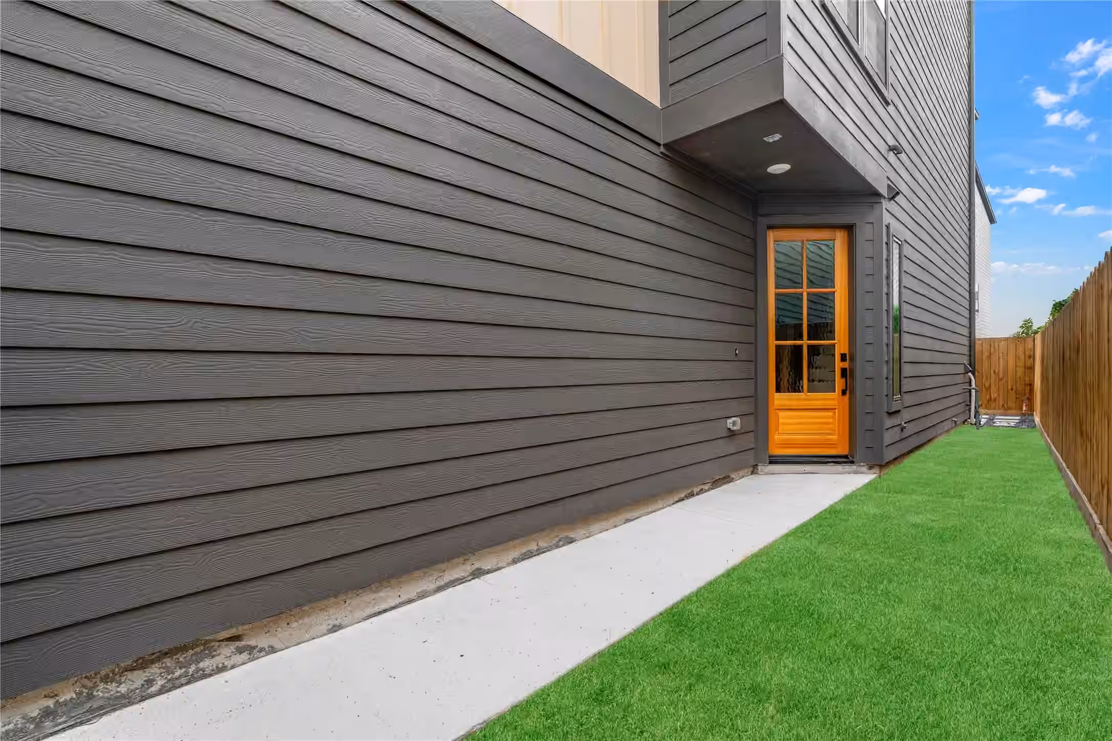 Photo 2 of 1614 Ojeman Road C, Houston, TX