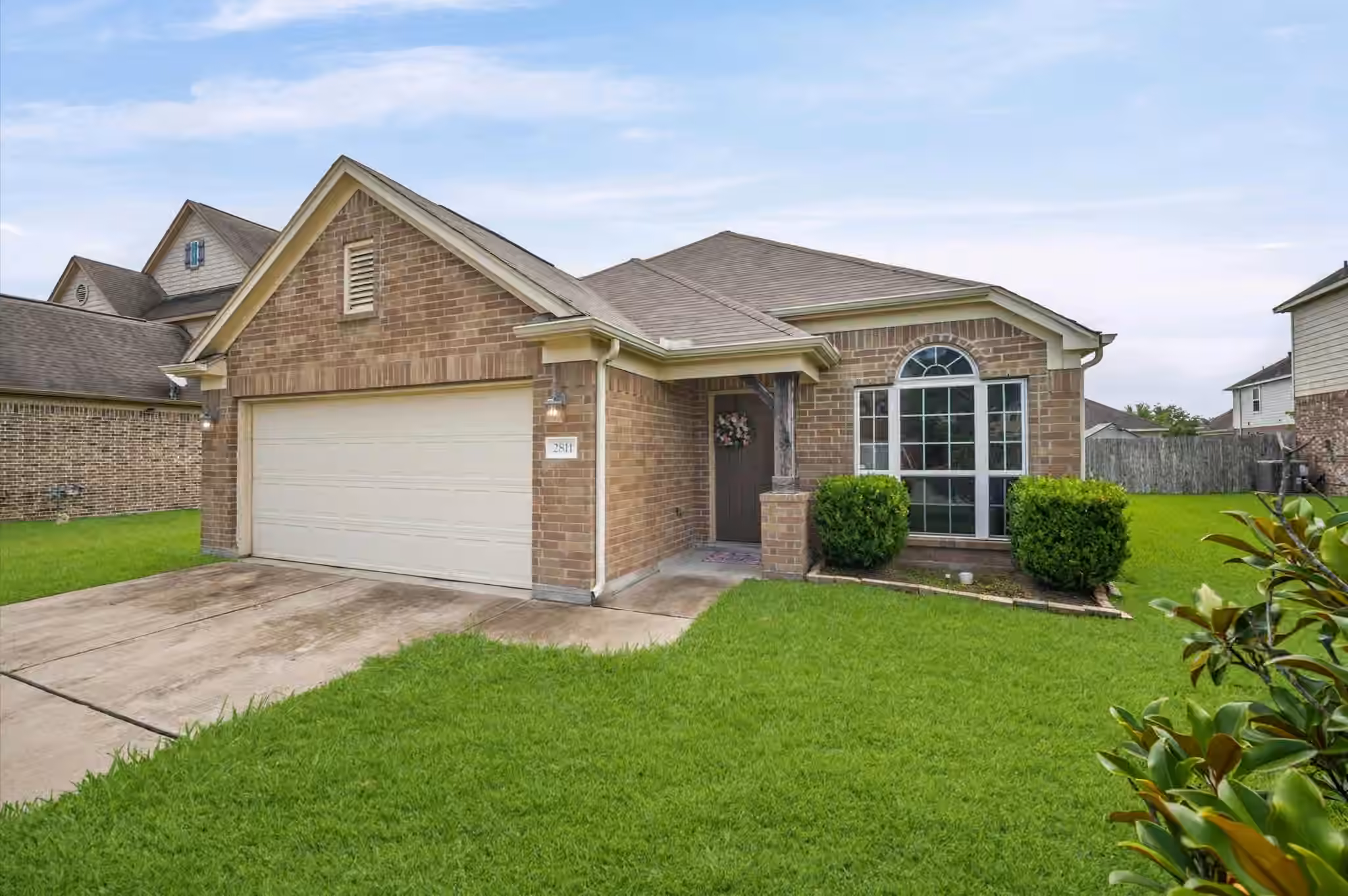 Photo 2 of 2811 Briar Breeze Drive, Rosenberg, TX