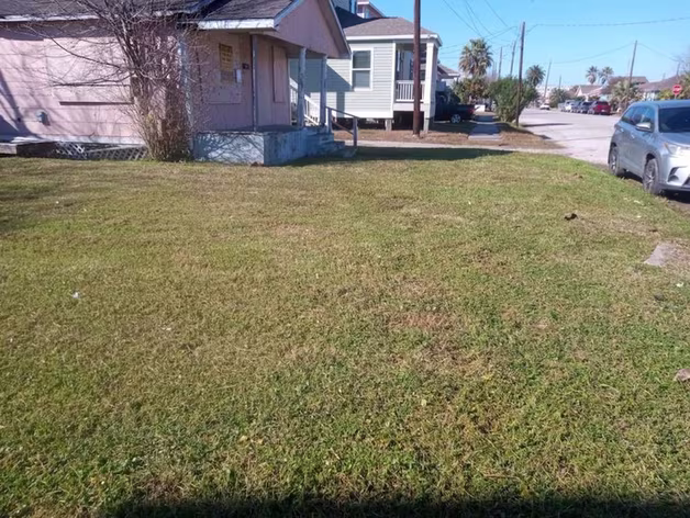Photo 4 of 1315 52nd Street, Galveston, TX