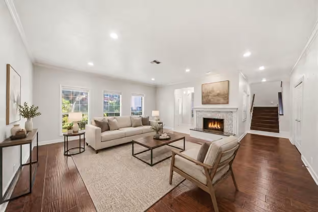 Photo 2 of 5426 John Dreaper Drive, Houston, TX