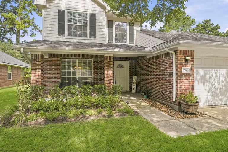 Photo 3 of 17907 Pelican Cove Court, Humble, TX
