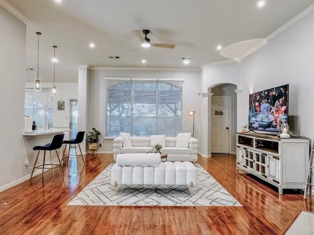 Photo 4 of 2727 Sunbird Drive, Houston, TX