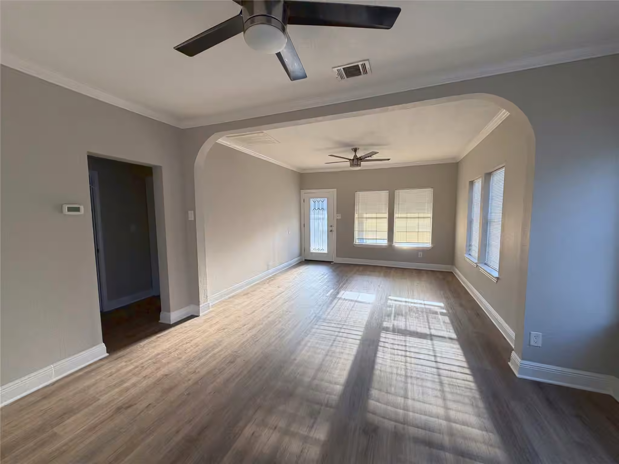 Photo 4 of 716 74th Street, Houston, TX